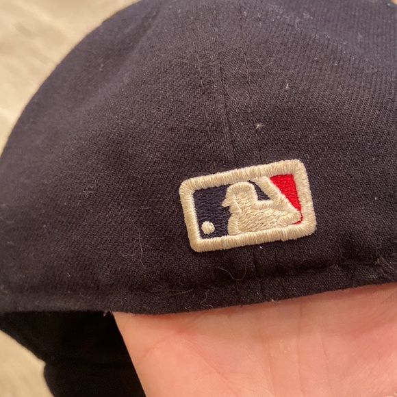 New Era 59Fifty Official On-Field Boston Red Sox Cap - Picture 6 of 6